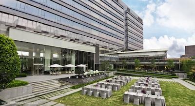 کرون پلازا هوادو