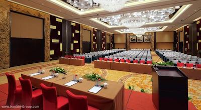 کرون پلازا هوادو