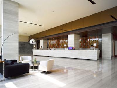 کرون پلازا هوادو