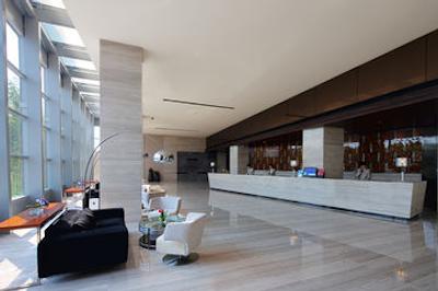 کرون پلازا هوادو