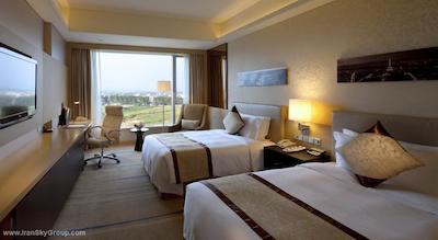 کرون پلازا هوادو