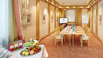 تاپ سیتی لاین کنراد-هتل د ویل مونچن