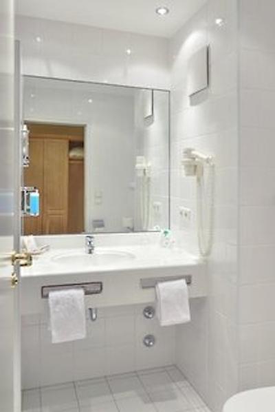 تاپ سیتی لاین کنراد-هتل د ویل مونچن