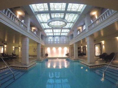 دابل تری بای هیلتون هتل تورنتو داون تاون