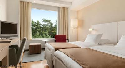 هیلتون هلسینکی کلستاجتورپا