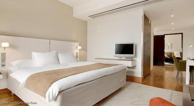 هیلتون هلسینکی کلستاجتورپا