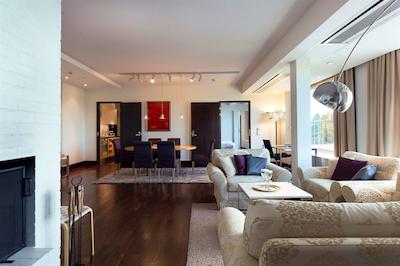 هیلتون هلسینکی کلستاجتورپا