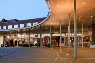 هیلتون هلسینکی کلستاجتورپا