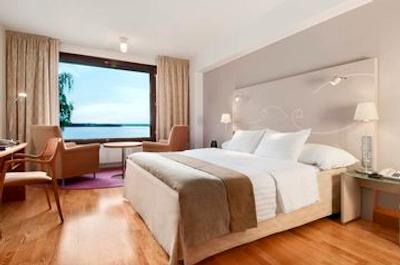 هیلتون هلسینکی کلستاجتورپا