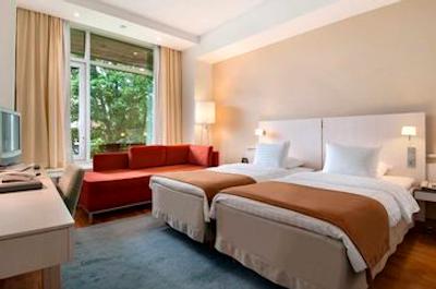 هیلتون هلسینکی کلستاجتورپا