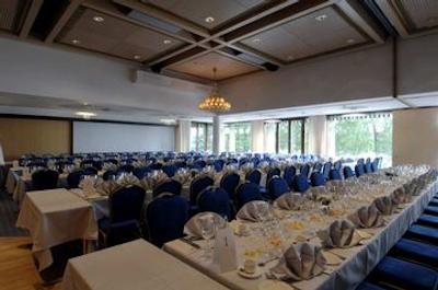 هیلتون هلسینکی کلستاجتورپا