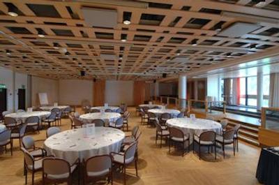 هیلتون هلسینکی کلستاجتورپا