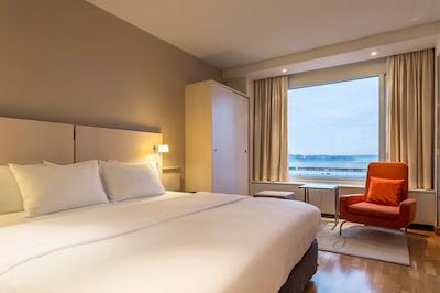 هیلتون هلسینکی کلستاجتورپا