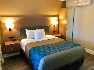 اکنو لودج این اند سویتس داون تاون