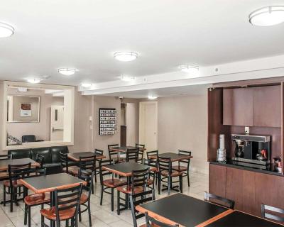 اکنو لودج این اند سویتس داون تاون