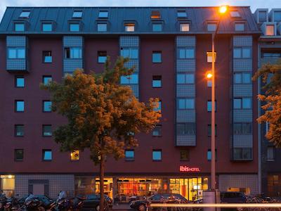 آیبیس آمستردام سنتر استاپرا