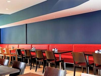 آیبیس آمستردام سنتر استاپرا