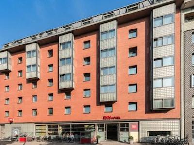 آیبیس آمستردام سنتر استاپرا