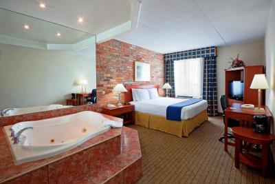 هالیدی این اکسپرس تورنتو-ایست اسکاربرو