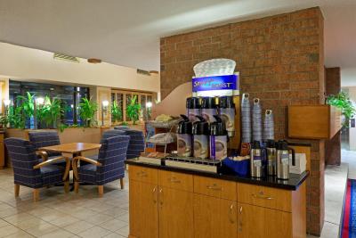 هالیدی این اکسپرس تورنتو-ایست اسکاربرو