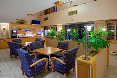 هالیدی این اکسپرس تورنتو-ایست اسکاربرو