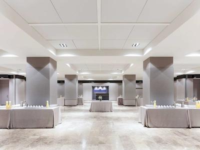 نوتل مادرید سنتر