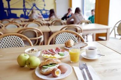 ای اند او وین هاوپتباهنهف