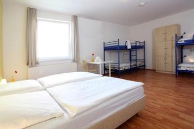 ای اند او وین هاوپتباهنهف