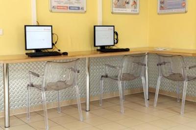 ای اند او وین هاوپتباهنهف