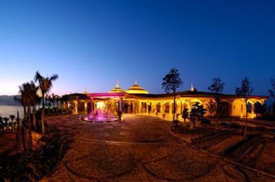 د بدروم بای پارامونت هتل اند ریزورت