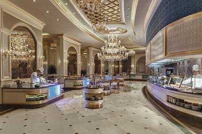 د بدروم بای پارامونت هتل اند ریزورت