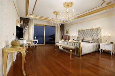 د بدروم بای پارامونت هتل اند ریزورت