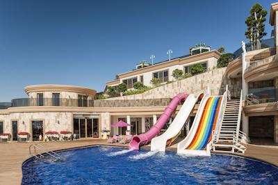 د بدروم بای پارامونت هتل اند ریزورت