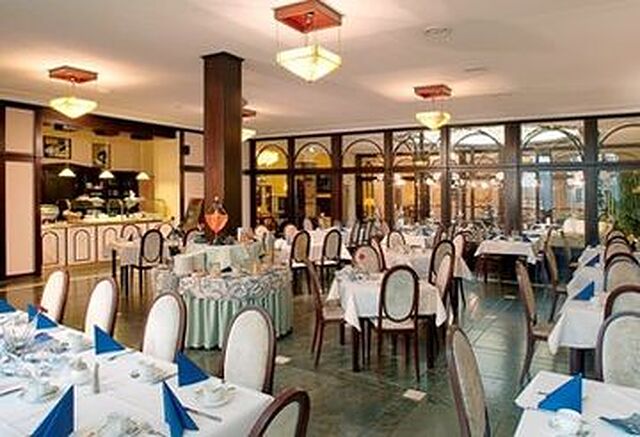 تریپ بای‌ ویندهم کاسل سیتی سنتر