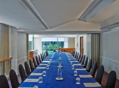 له مریدین نایس