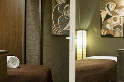 له مریدین نایس