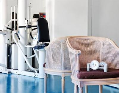 له مریدین نایس