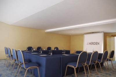 له مریدین نایس