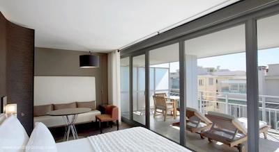 له مریدین نایس