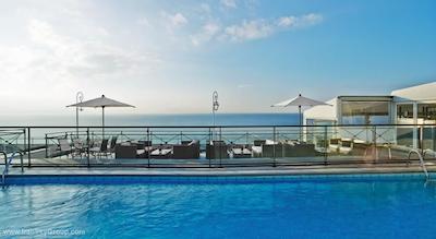 له مریدین نایس