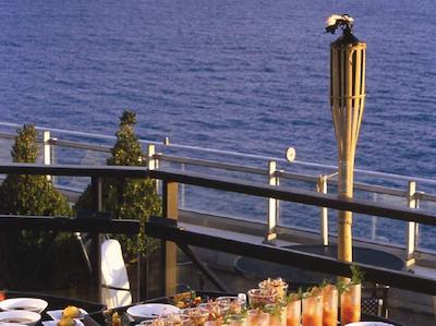 له مریدین نایس