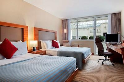 هیلتون پراگ