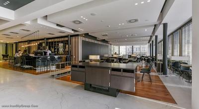 پارکهتل پراها