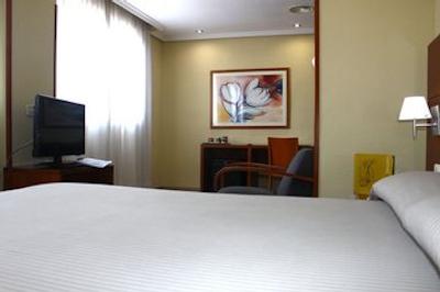 هتل سیلکن تور گاردن