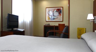 هتل سیلکن تور گاردن