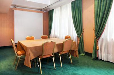 فور پوینتس بای شرایتون میلان سنتر