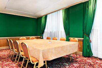 فور پوینتس بای شرایتون میلان سنتر