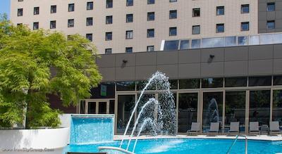 رامادا پلازا بخارست کنونشن سنتر