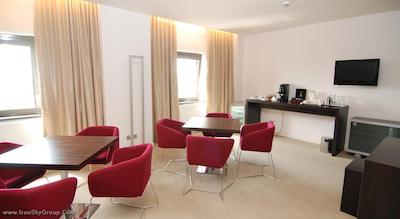 رامادا پلازا بخارست کنونشن سنتر