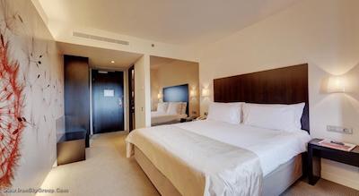 رامادا پلازا بخارست کنونشن سنتر